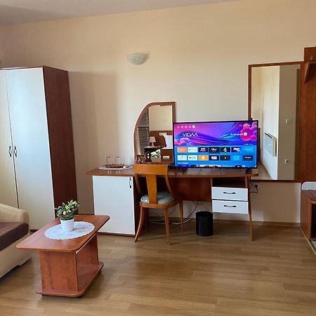 Guest House Golden Flake 4Km From Bolata Beach Bŭlgarevo 外观 照片