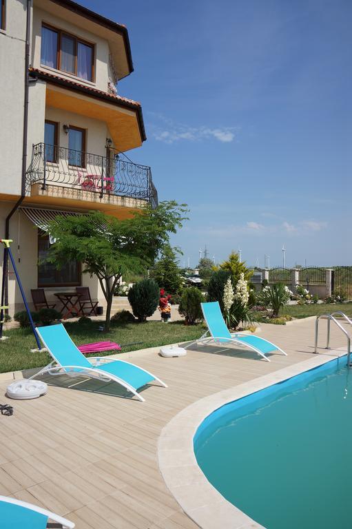 Guest House Golden Flake 4Km From Bolata Beach Bŭlgarevo 外观 照片