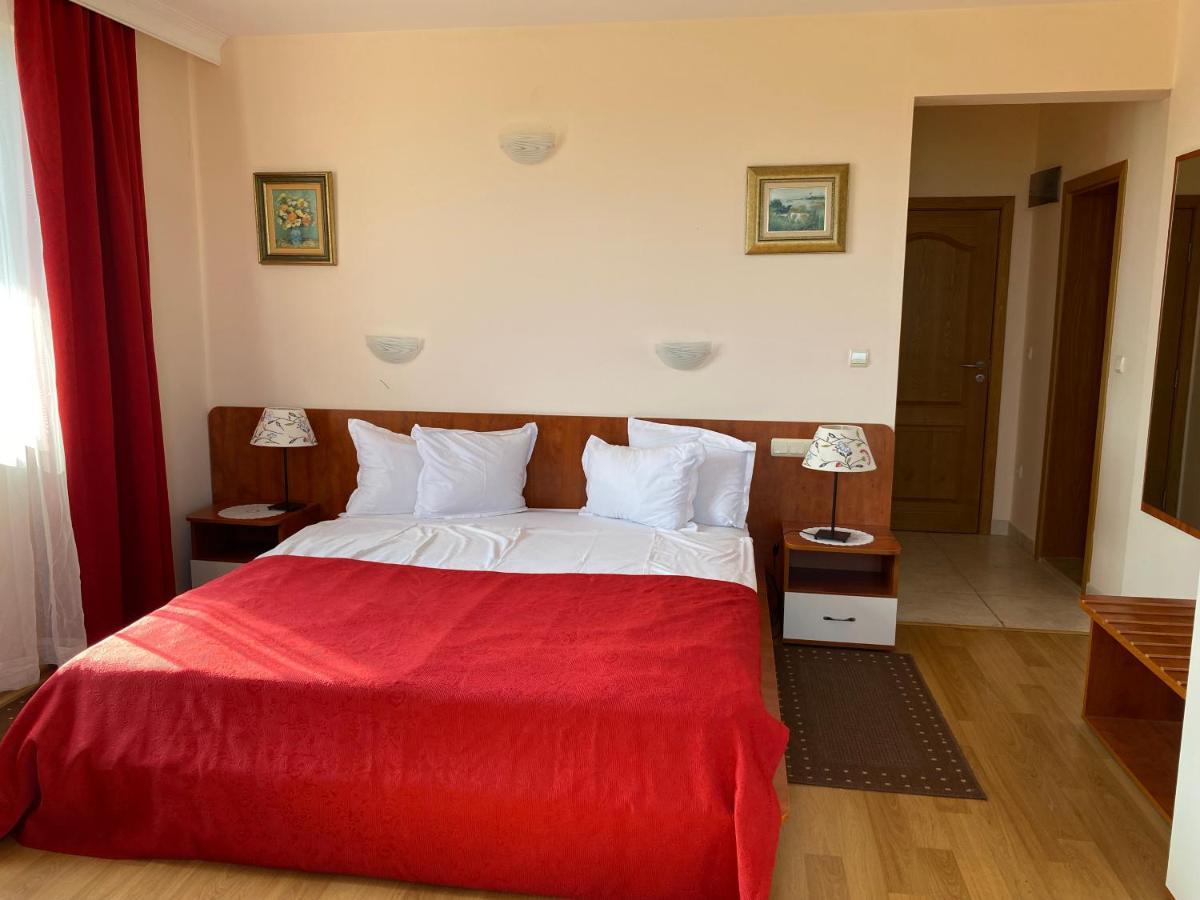 Guest House Golden Flake 4Km From Bolata Beach Bŭlgarevo 外观 照片