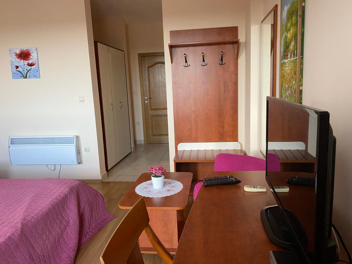 Guest House Golden Flake 4Km From Bolata Beach Bŭlgarevo 外观 照片