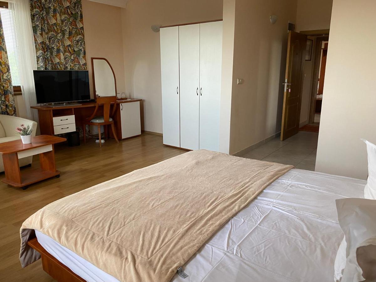 Guest House Golden Flake 4Km From Bolata Beach Bŭlgarevo 外观 照片
