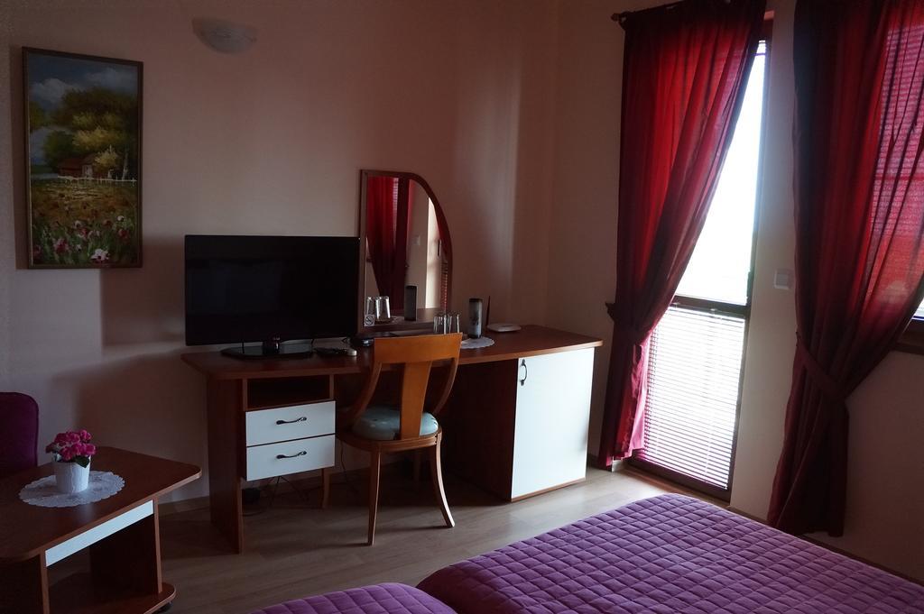 Guest House Golden Flake 4Km From Bolata Beach Bŭlgarevo 客房 照片