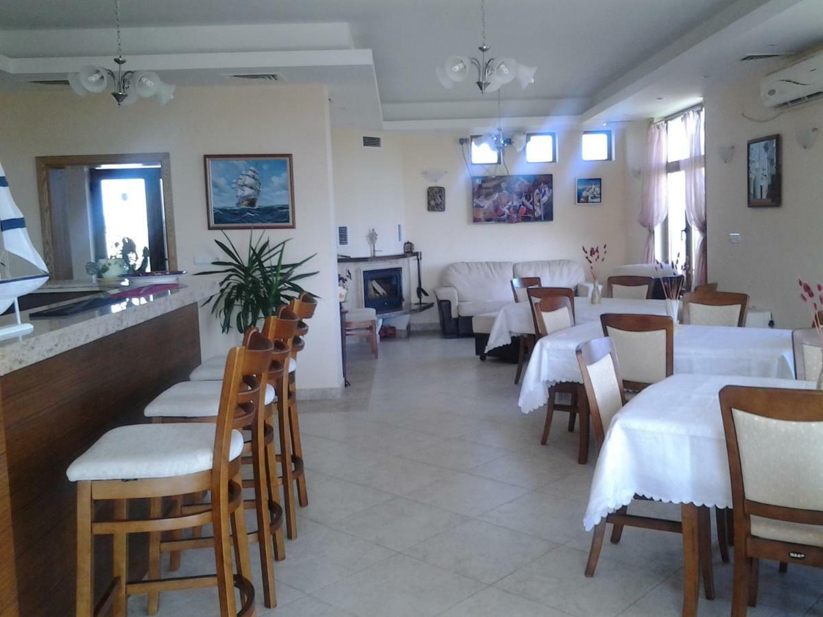 Guest House Golden Flake 4Km From Bolata Beach Bŭlgarevo 外观 照片